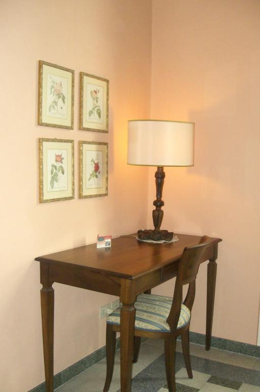 Hotel Alpino Barga Quarto foto