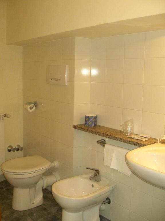 Hotel Alpino Barga Quarto foto